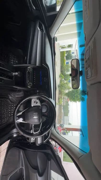 Honda Civic 2016 model available for sale — image 2