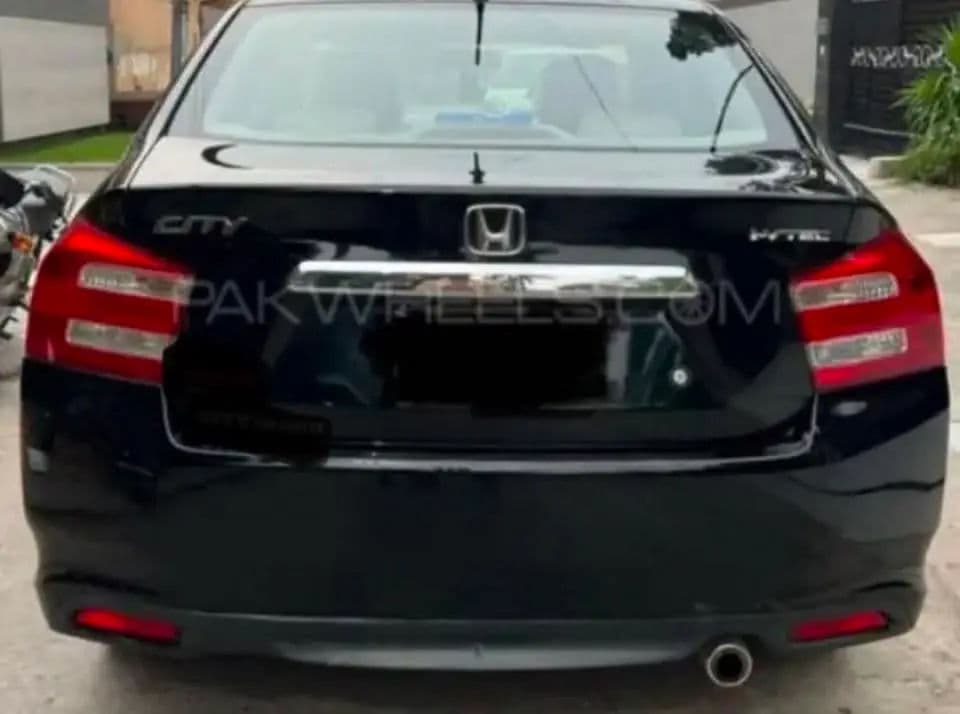 Honda City 2018 Prosmetec First Owner for sale in karachi — image 8