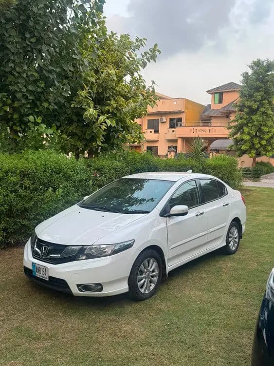 Honda City Aspire 1.5 Automatic 2019 Model — image 3