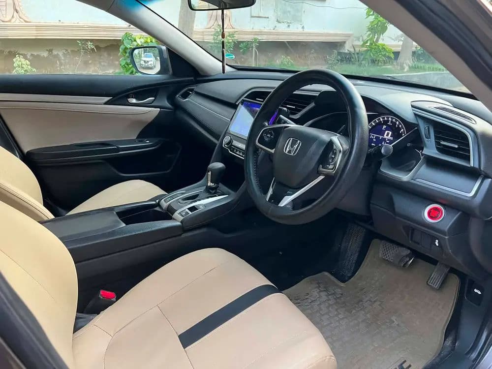 Honda Civic Oriel 1.8 i-VTEC Automatic 2018 for Sale — image 7