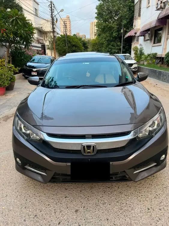 Honda Civic Oriel 1.8 i-VTEC Automatic 2018 for Sale — image 2