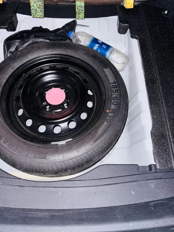 Toyota Yaris ATIV CVT 2024 Full Option for Sale — image 5