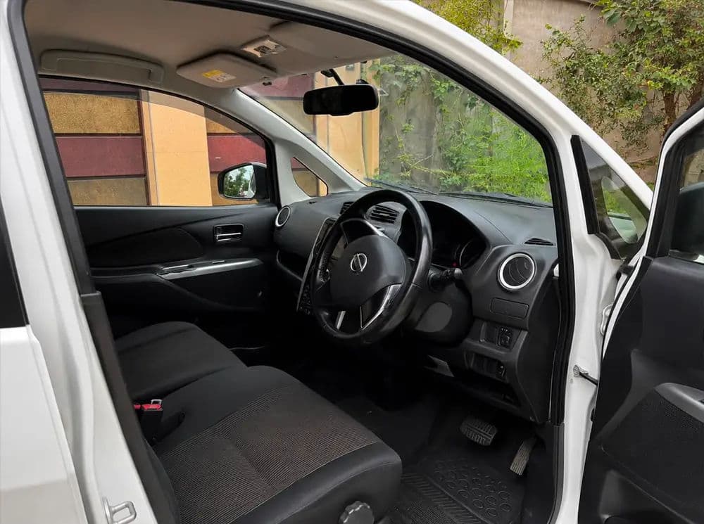 Nissan Dayz Highway Star 2014/2017 | 88,000 KM | Full Option — image 4