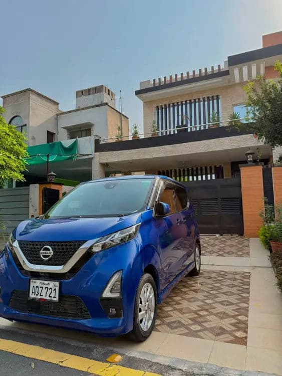 Nissan Dayz Highway Star S-Hybrid AWD for Sale